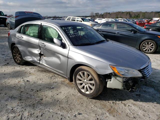 Photo 4 from auction – 2014 CHRYSLER 200 TOURIN with VIN 1C3CCBBG8EN119634