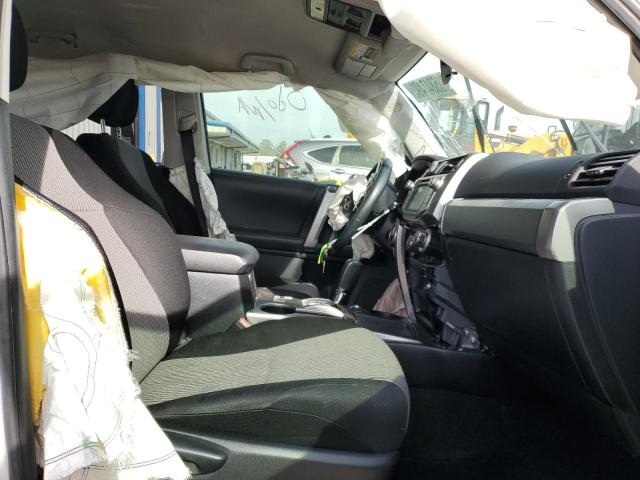 Photo 7 from auction – 2019 TOYOTA 4RUNNER SR with VIN JTEZU5JR4K5199321