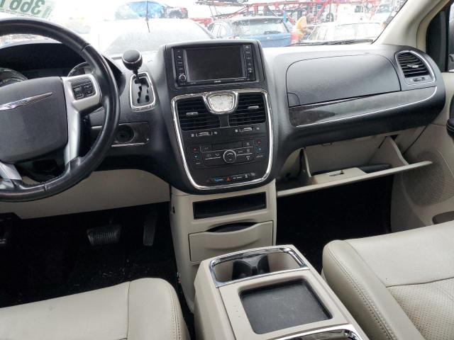 Photo 8 from auction – 2012 CHRYSLER TOWN & COU with VIN 2C4RC1CG0CR125426