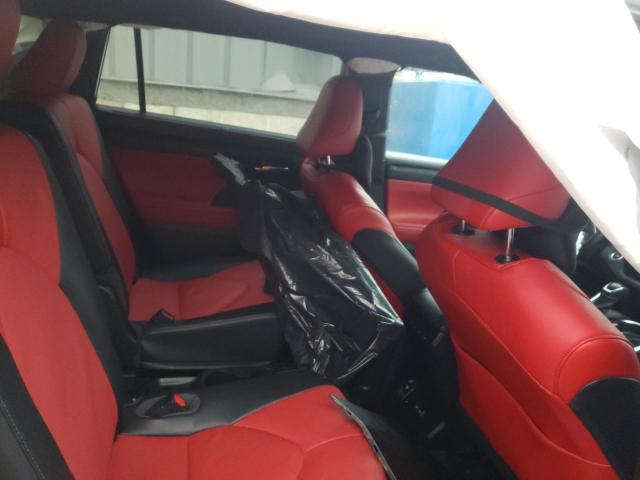 Photo 11 from auction – 2022 TOYOTA HIGHLANDER with VIN 5TDLZRBH5NS199710