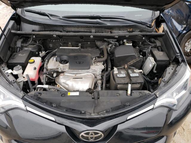 Photo 12 from auction – 2017 TOYOTA RAV4 LE with VIN 2T3BFREV0HW689562