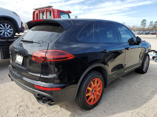 Photo 3 from auction – 2017 PORSCHE CAYENNE S with VIN WP1AB2A22HLA52099