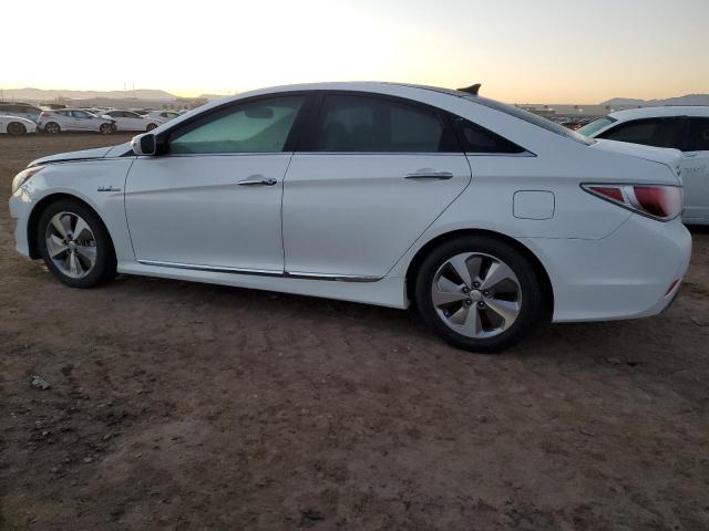 Photo 2 from auction – 2011 HYUNDAI SONATA HYB with VIN KMHEC4A42BA014075