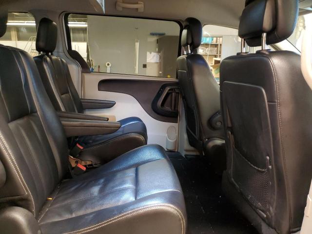 Photo 11 from auction – 2014 CHRYSLER TOWN & COU with VIN 2C4RC1BG7ER441975
