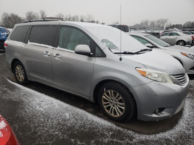 Photo 4 from auction – 2013 TOYOTA SIENNA XLE with VIN 5TDYK3DC2DS375815