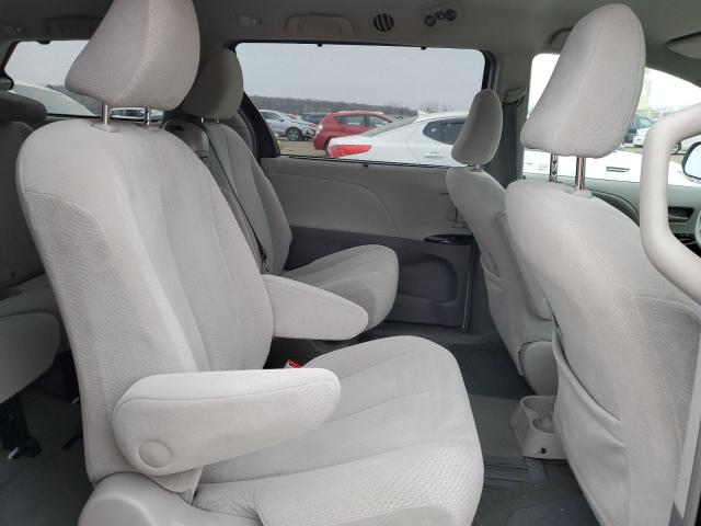 Photo 11 from auction – 2011 TOYOTA SIENNA LE with VIN 5TDKK3DC2BS149860