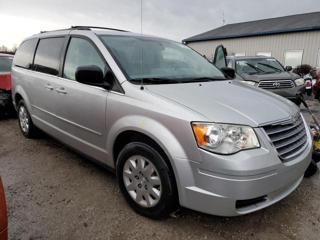 Photo 4 from auction – 2010 CHRYSLER TOWN & COU with VIN 2A4RR4DE9AR104434