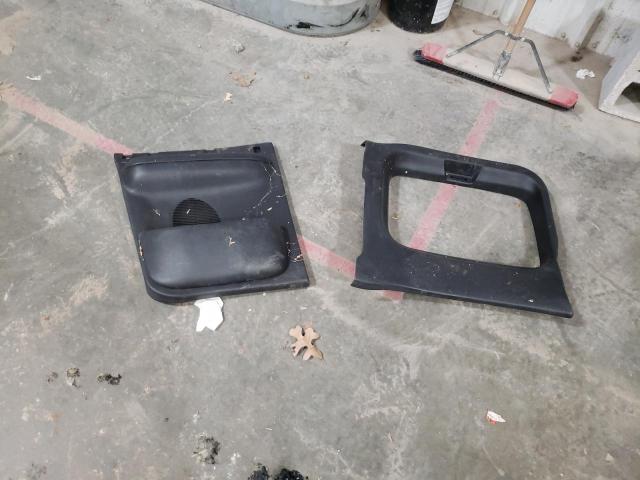 Photo 12 from auction – 2000 FORD F150 with VIN 2FTRX07L2YCA98326