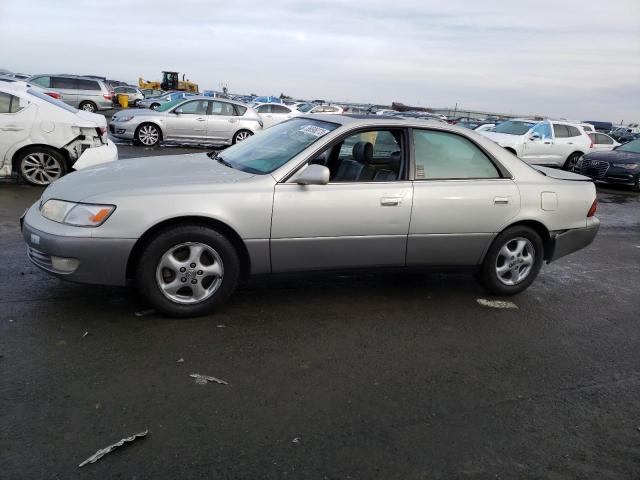 LEXUS ES 300 1999 with VIN JT8BF28G7X0233628 - Photo from auction