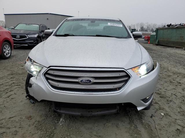 Photo 5 from auction – 2015 FORD TAURUS SEL with VIN 1FAHP2E86FG134820