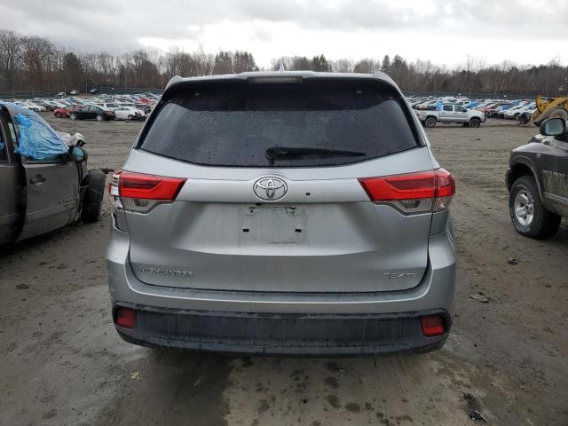 Zdjęcie 6 z aukcji – 2017 TOYOTA HIGHLANDER z VIN 5TDJZRFH5HS374379
