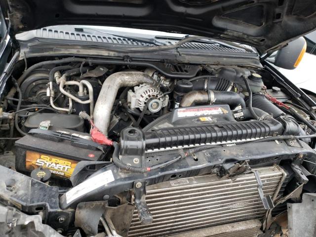 Photo 12 from auction – 2005 FORD EXCURSION with VIN 1FMSU43P05ED41952