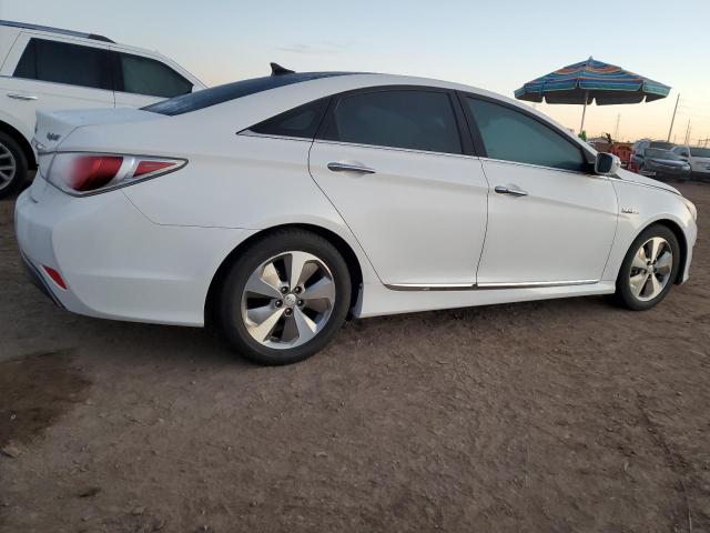 Photo 3 from auction – 2011 HYUNDAI SONATA HYB with VIN KMHEC4A42BA014075