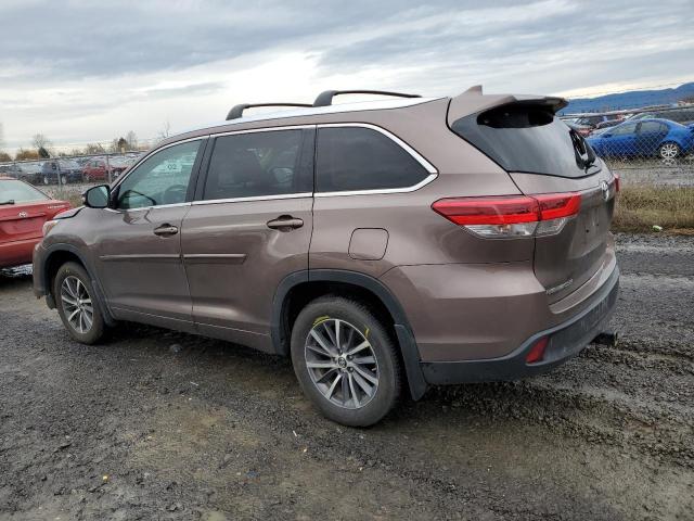 Photo 2 from auction – 2018 TOYOTA HIGHLANDER with VIN 5TDJZRFH3JS838002