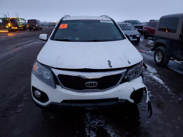 Photo 5 from auction – 2013 KIA SORENTO LX with VIN 5XYKTCA69DG404029