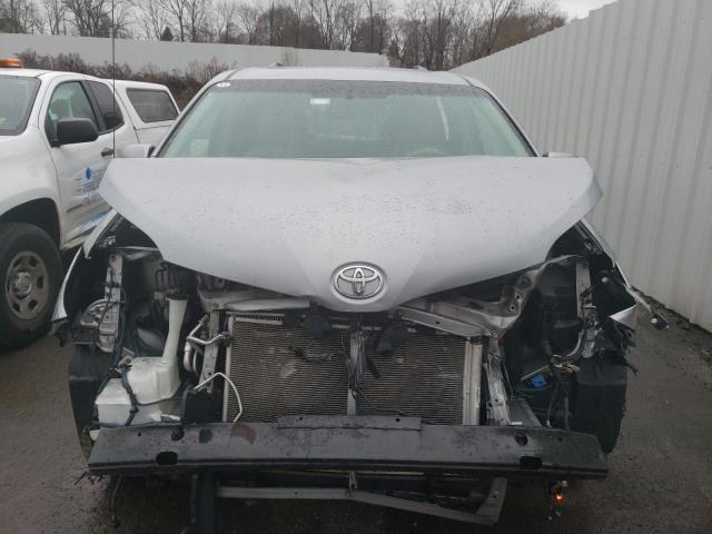 Photo 5 from auction – 2013 TOYOTA SIENNA XLE with VIN 5TDDK3DC5DS057833