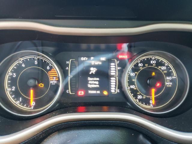 Photo 9 from auction – 2018 JEEP CHEROKEE L with VIN 1C4PJLCB3JD605778