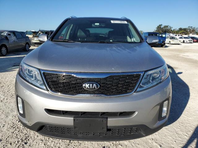 Photo 5 from auction – 2015 KIA SORENTO with VIN 5XYKU4A74FG611877