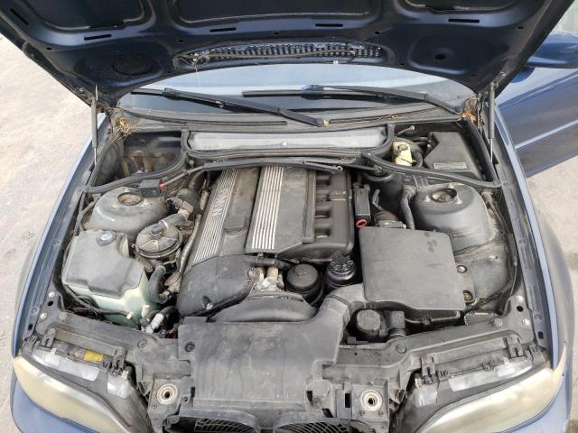Photo 11 from auction – 2004 BMW 330 CI with VIN WBABW53444PL45965