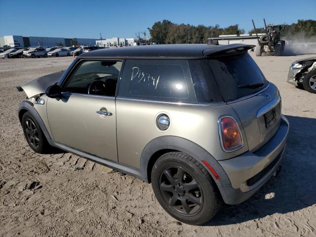 Photo 2 from auction – 2007 MINI COOPER S with VIN WMWMF73517TT85462