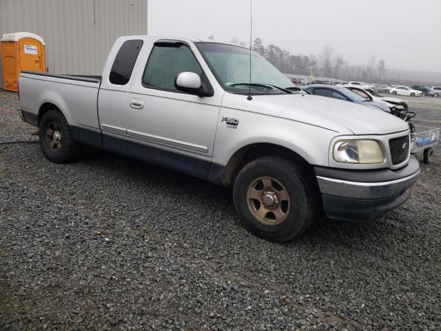 Photo 4 from auction – 2001 FORD F150 with VIN 1FTRX17W61NA62333