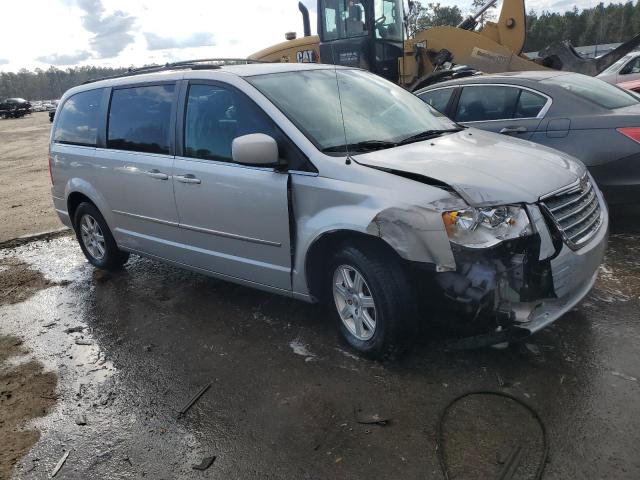 Photo 4 from auction – 2010 CHRYSLER TOWN & COU with VIN 2A4RR5D11AR221346