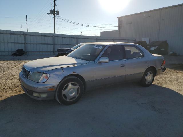 LEXUS LS 400 1998 with VIN JT8BH28F6W0100021 - Photo from auction
