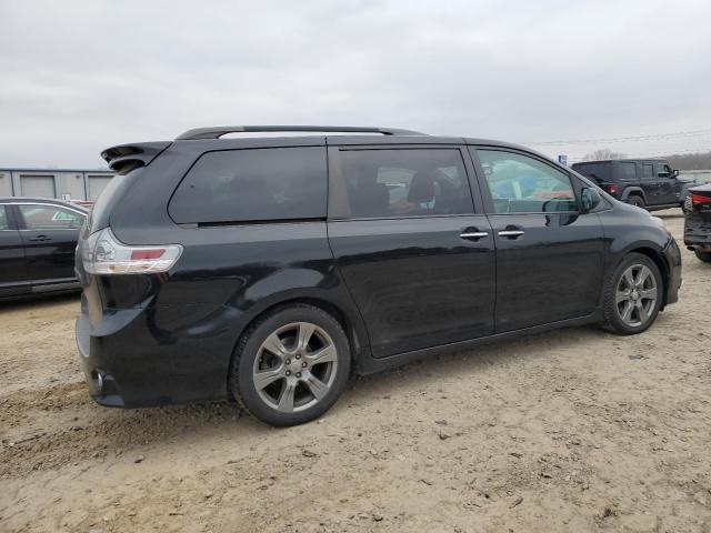 Photo 3 from auction – 2017 TOYOTA SIENNA SE with VIN 5TDXZ3DC3HS857402