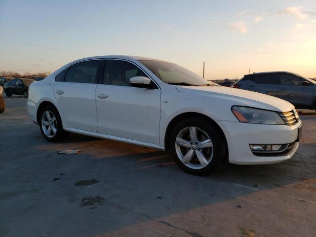 Photo 4 from auction – 2015 VOLKSWAGEN PASSAT S with VIN 1VWAS7A39FC109089