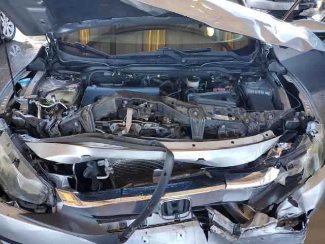 Photo 11 from auction – 2016 HONDA CIVIC LX with VIN 19XFC2F53GE019238