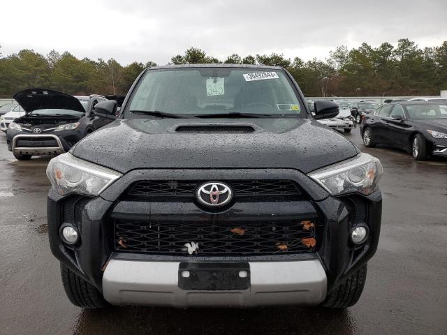 Photo 5 from auction – 2018 TOYOTA 4RUNNER SR with VIN JTEBU5JR5J5548843