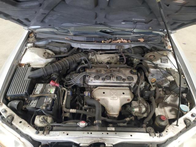 Photo 11 from auction – 2002 HONDA ACCORD with VIN 1HGCG567X2A058254
