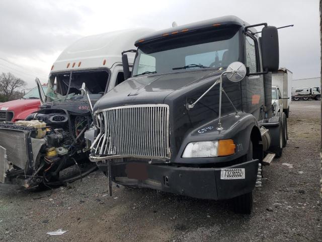Photo 2 from auction – 1999 VOLVO VN with VIN 4VG7DARF7XN766540