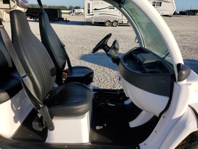 Photo 5 from auction – 2015 GEM GOLF CART with VIN 52CG4AGA9F0013243