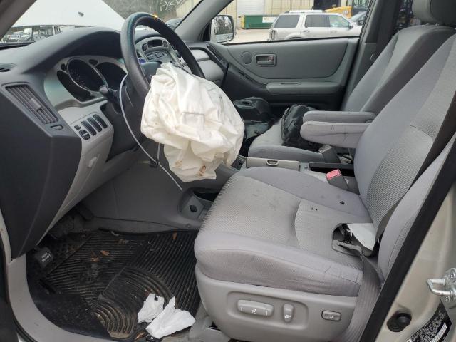 Photo 7 from auction – 2005 TOYOTA HIGHLANDER with VIN JTEGP21A750055254