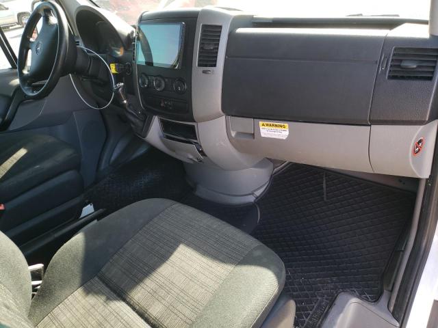 Photo 8 from auction – 2015 MERCEDES-BENZ SPRINTER 3 with VIN WD3PF1CC5FP120332