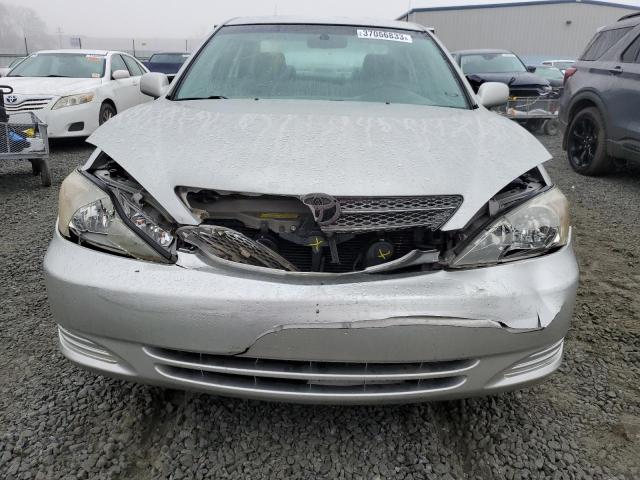 Photo 5 from auction – 2002 TOYOTA CAMRY LE with VIN 4T1BE32K42U051177