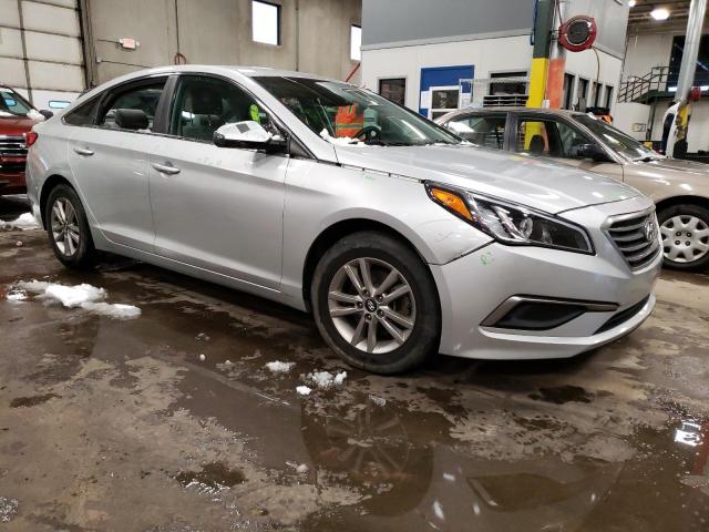 Photo 4 from auction – 2017 HYUNDAI SONATA SE with VIN 5NPE24AF8HH512985