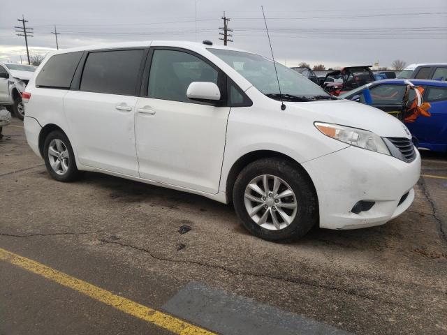 Photo 4 from auction – 2014 TOYOTA SIENNA LE with VIN 5TDKK3DC4ES494859
