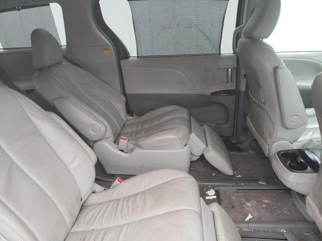 Photo 11 from auction – 2013 TOYOTA SIENNA XLE with VIN 5TDDK3DC5DS057833
