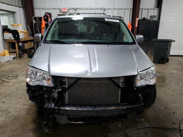 Photo 5 from auction – 2014 CHRYSLER TOWN & COU with VIN 2C4RC1BGXER159247