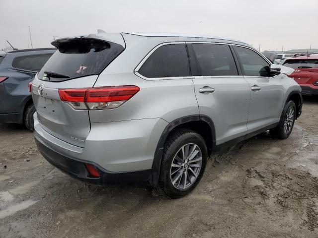 Photo 3 from auction – 2019 TOYOTA HIGHLANDER with VIN 5TDJZRFH5KS618605