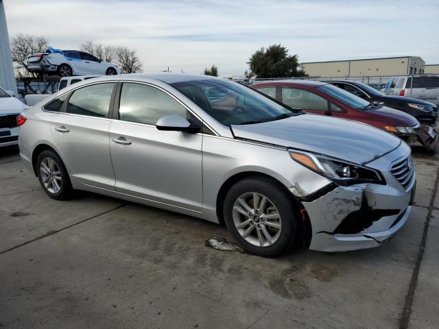 Photo 4 from auction – 2017 HYUNDAI SONATA SE with VIN 5NPE24AF8HH558560