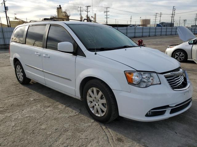 Photo 4 from auction – 2016 CHRYSLER TOWN & COU with VIN 2C4RC1BG4GR299104
