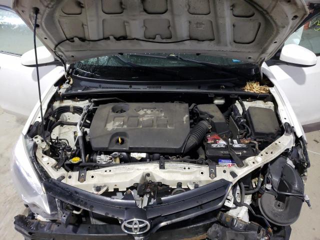Photo 11 from auction – 2014 TOYOTA COROLLA L with VIN 2T1BURHE3EC080859