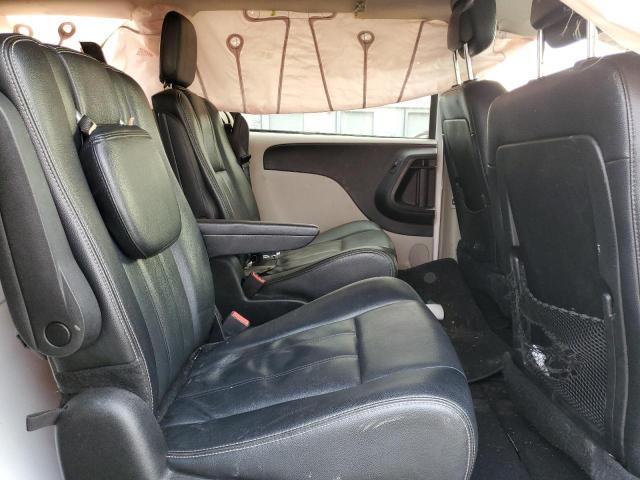 Photo 11 from auction – 2014 CHRYSLER TOWN & COU with VIN 2C4RC1BG2ER255888