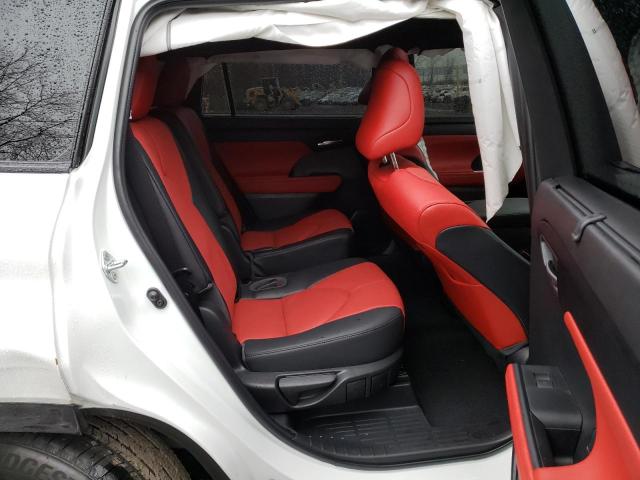 Photo 11 from auction – 2022 TOYOTA HIGHLANDER with VIN 5TDLZRBH0NS240020