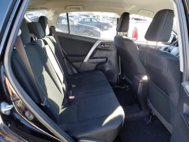 Photo 11 from auction – 2018 TOYOTA RAV4 LE with VIN 2T3BFREV0JW779543