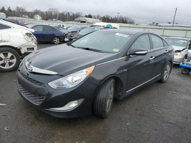 HYUNDAI SONATA HYB 2013 with VIN KMHEC4A45DA085693 - Photo from auction