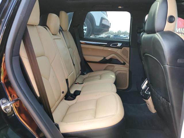 Photo 11 from auction – 2017 PORSCHE CAYENNE S with VIN WP1AB2A22HLA52099